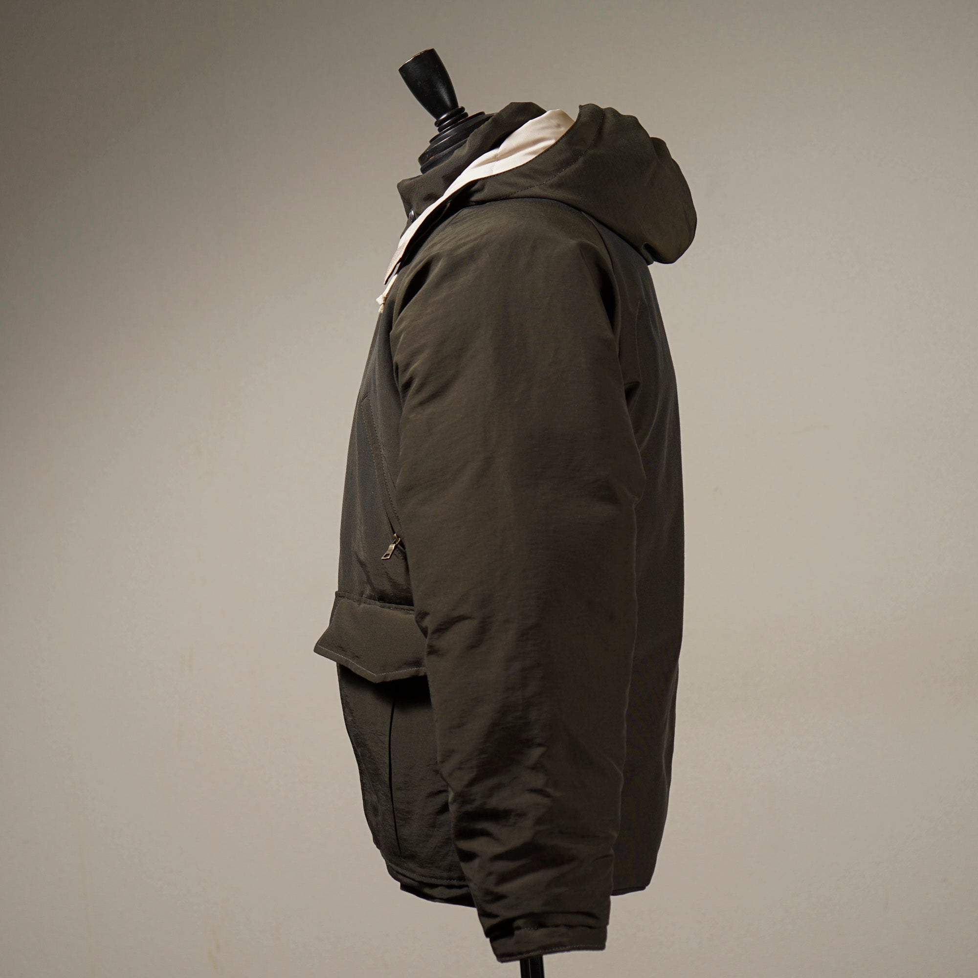 HUNTERS - DOWN JACKET / BYGH-23-AW-03