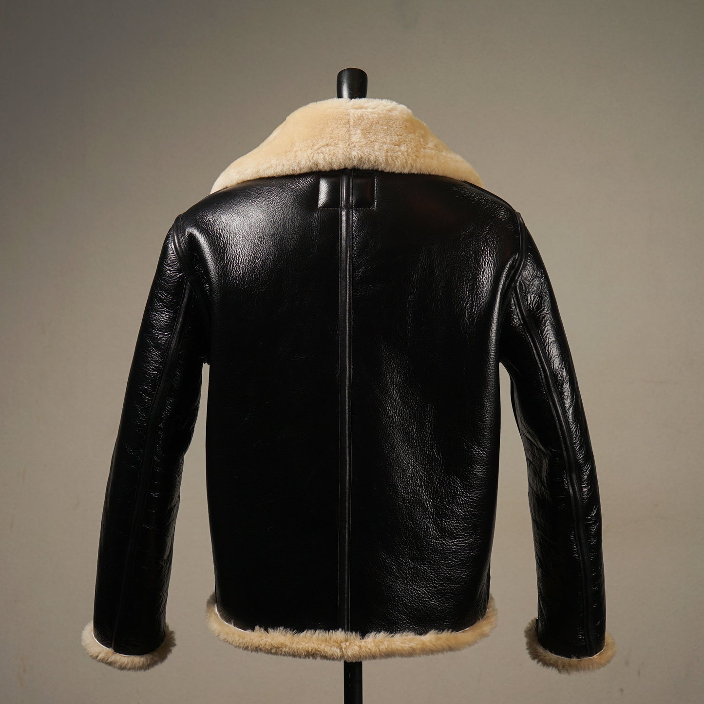 THIRTEEN CROWS - MOUTON FLIGHT JACKET / OC5301