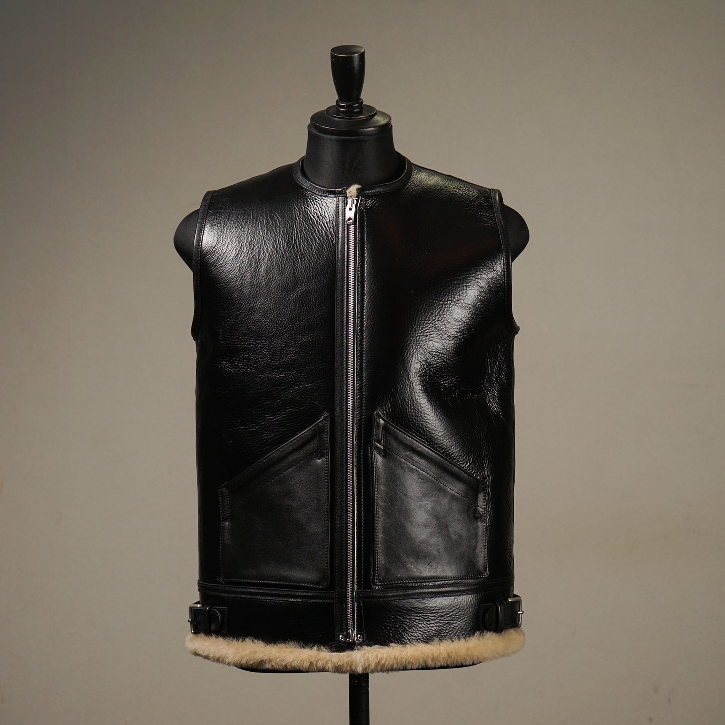 THIRTEEN CROWS - MOUTON FLIGHT VEST / OC5302