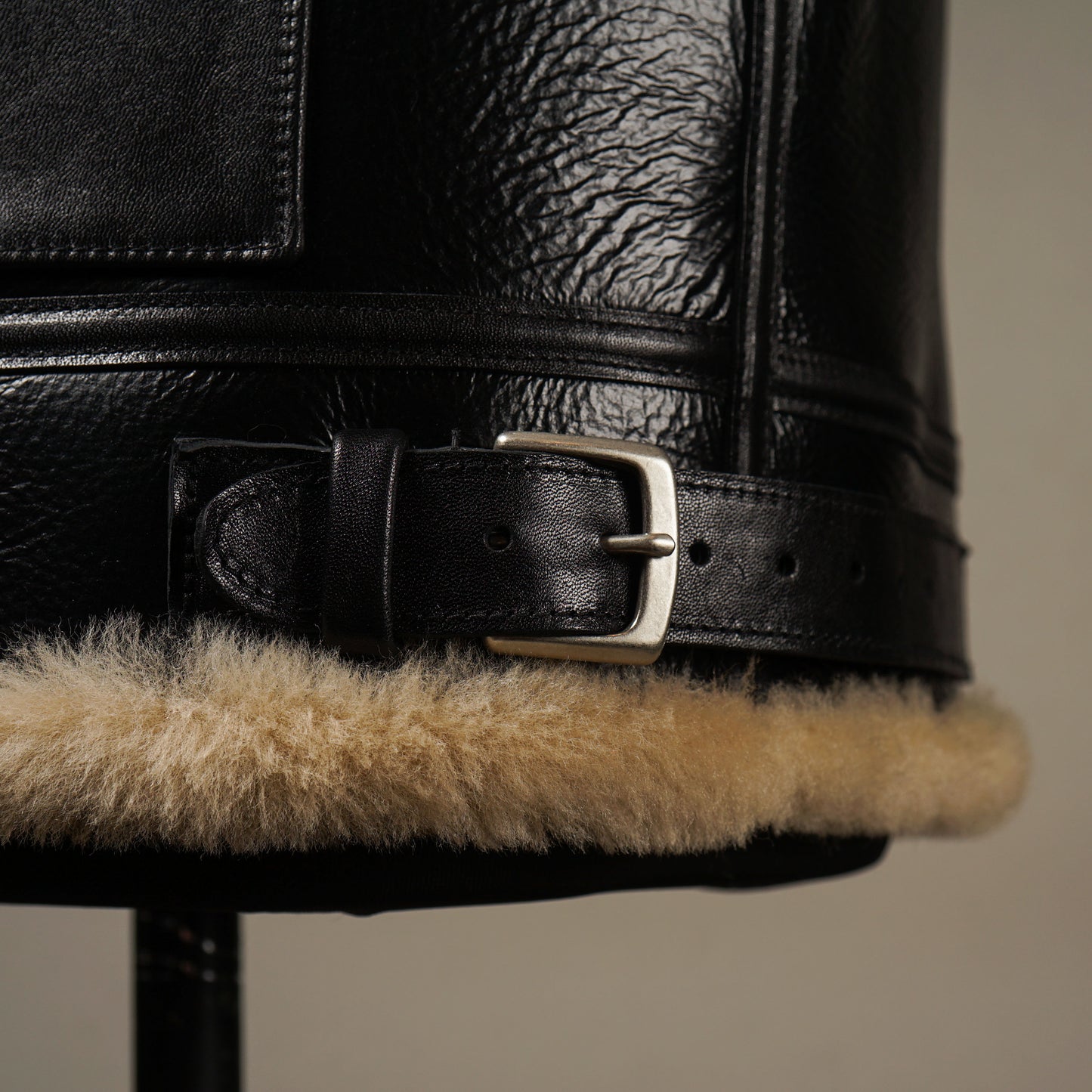 THIRTEEN CROWS - MOUTON FLIGHT VEST / OC5302