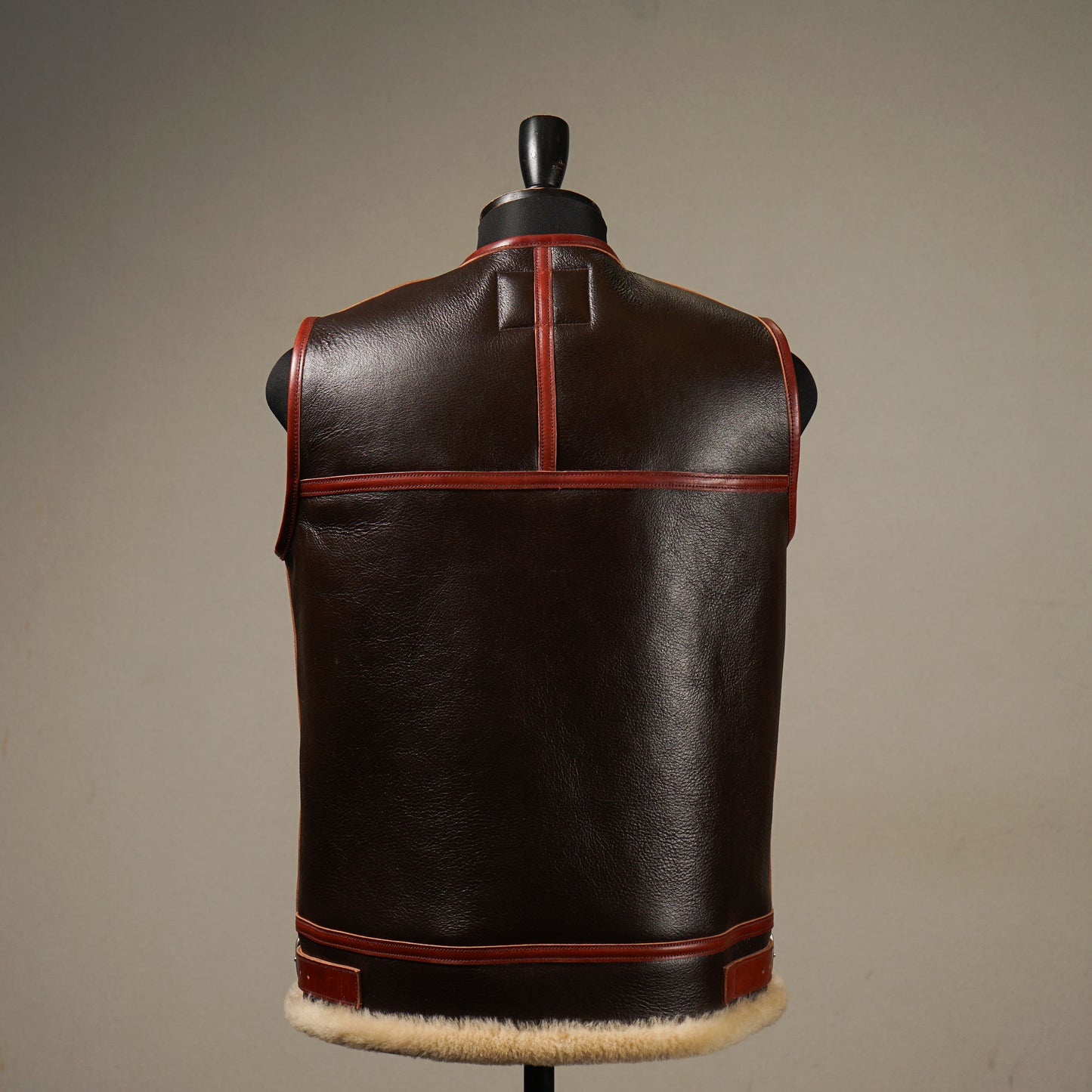 THIRTEEN CROWS - MOUTON FLIGHT VEST / OC5302