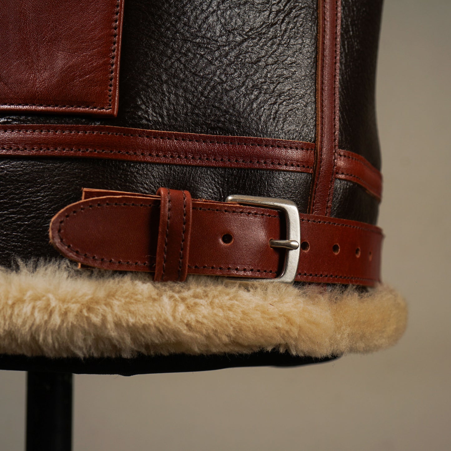 THIRTEEN CROWS - MOUTON FLIGHT VEST / OC5302