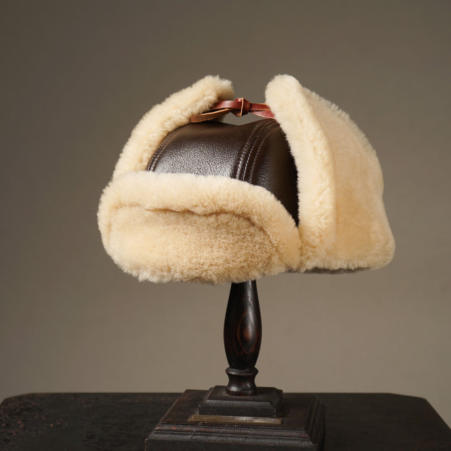 THIRTEEN CROWS - MOUTON FLIGHT CAP / OC53G01