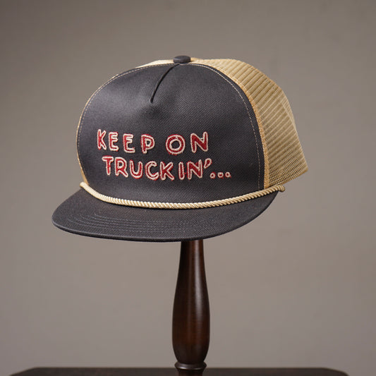 KEEP ON TRUCKIN' - TRUCKER CAP / WRD61G02