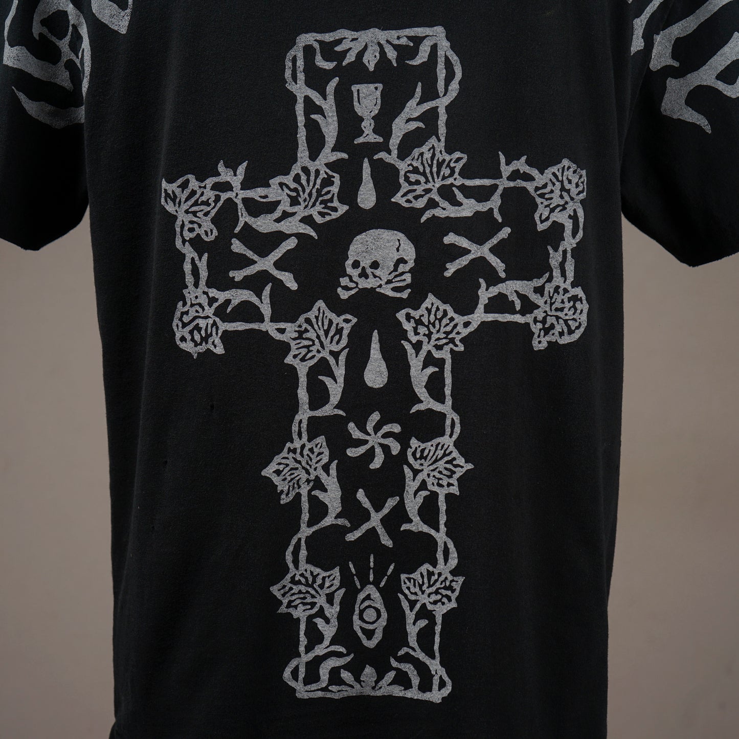 memento mori - S/S T-SHIRTS / GSV6124 GLADHAND / グラッドハンド