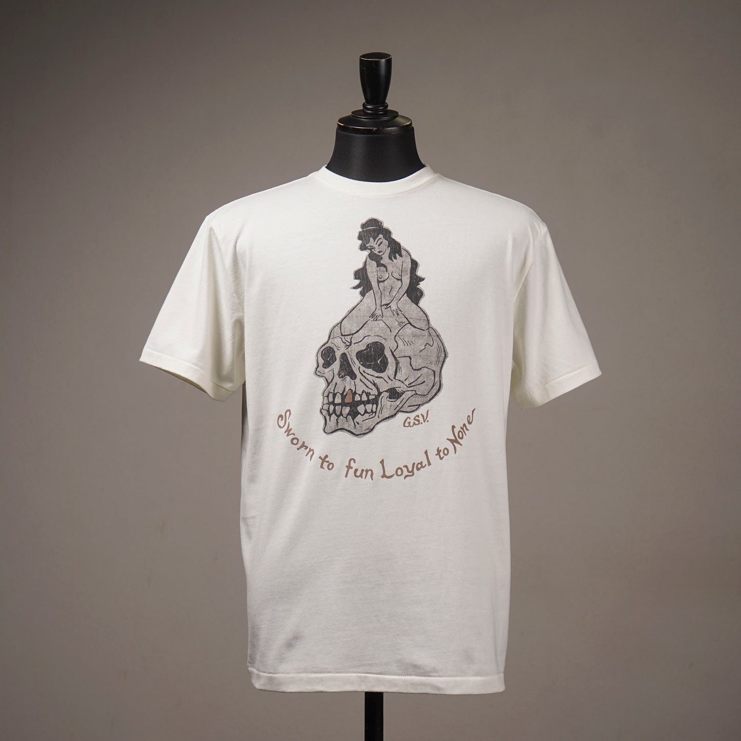 LOYAL TO NONE - S/S T-SHIRTS / GSV6126 GLADHAND / GLAD HAND