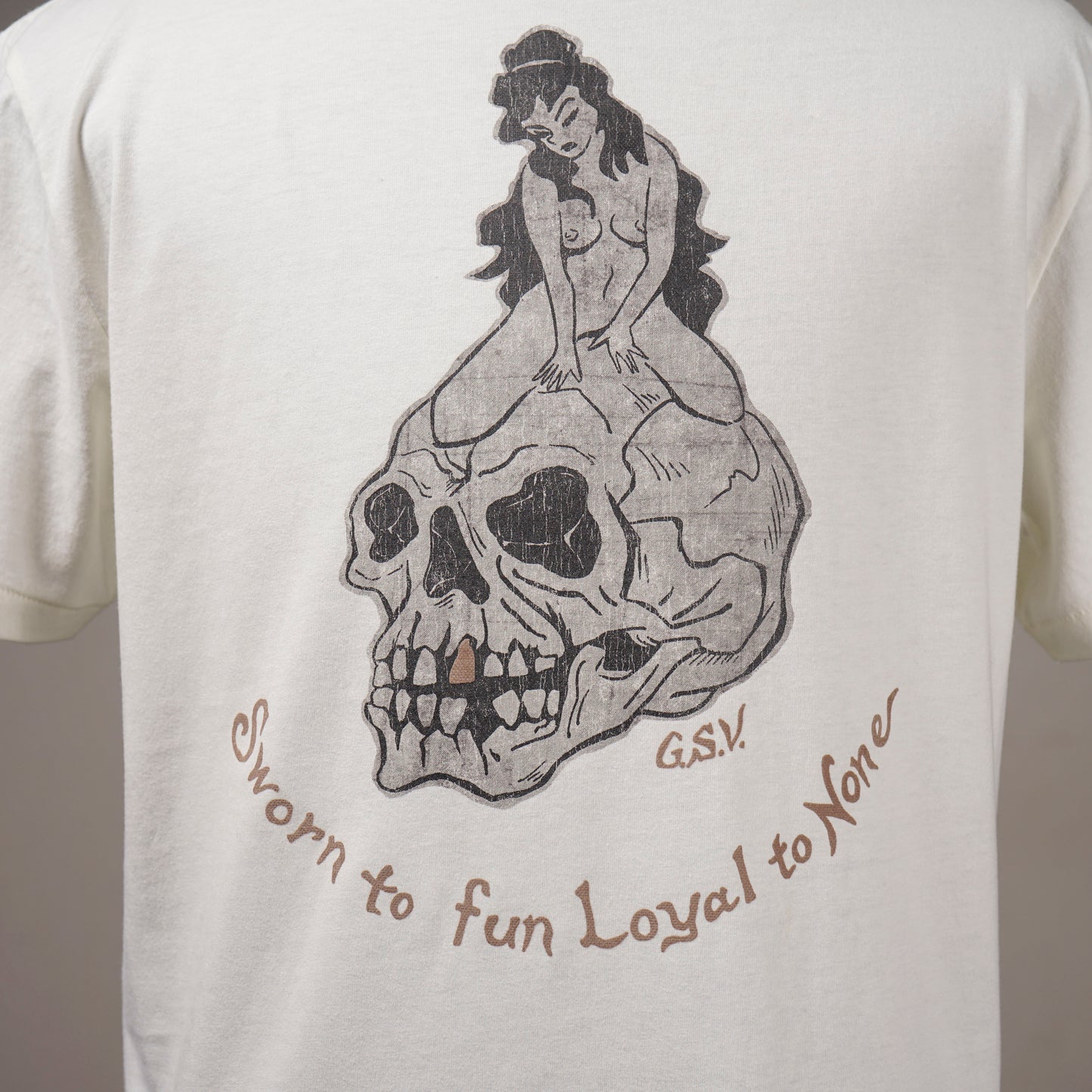 LOYAL TO NONE - S/S T-SHIRTS / GSV6126 GLADHAND / GLAD HAND