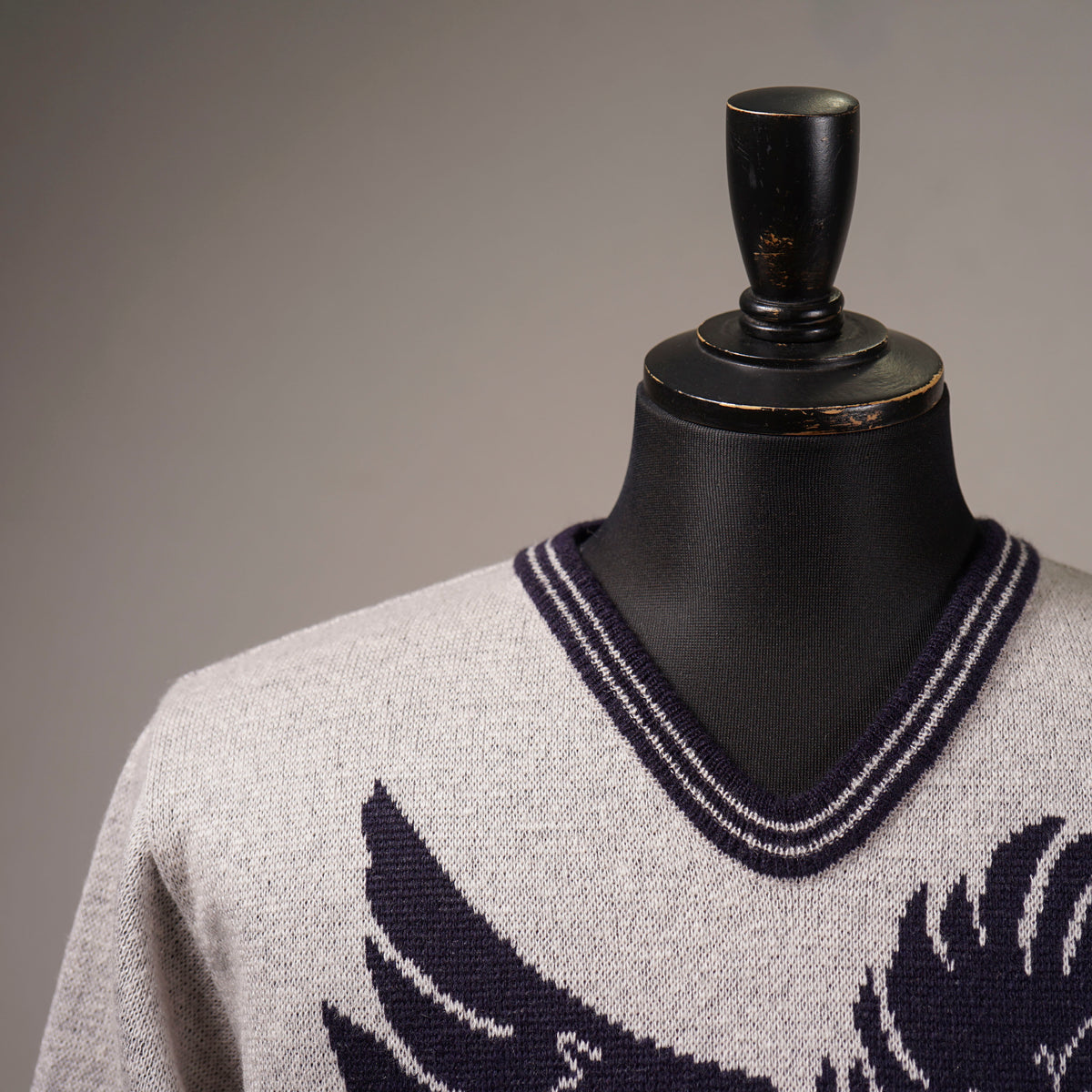 THE RACING CROW - V NECK SWEATER / OC6312