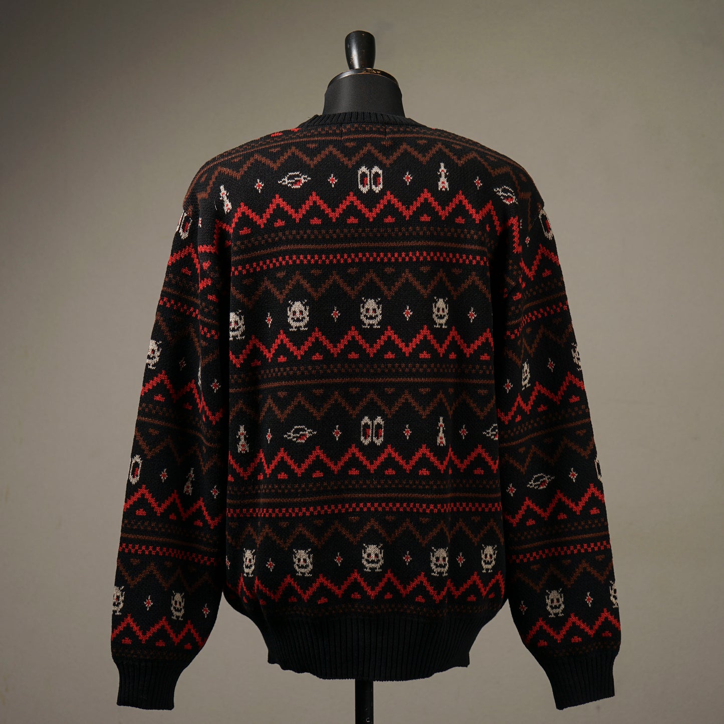 LOOK INVADING - L/S SWEATER / WRD5310