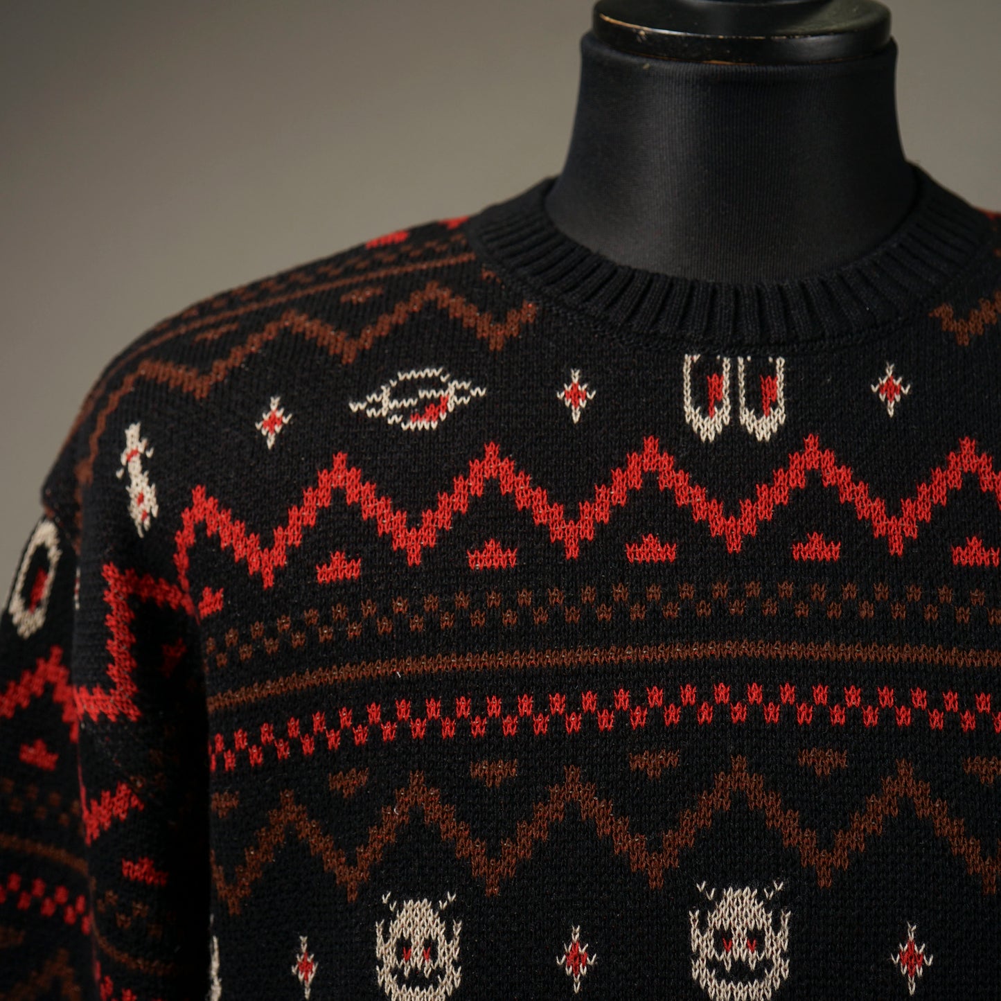 LOOK INVADING - L/S SWEATER / WRD5310