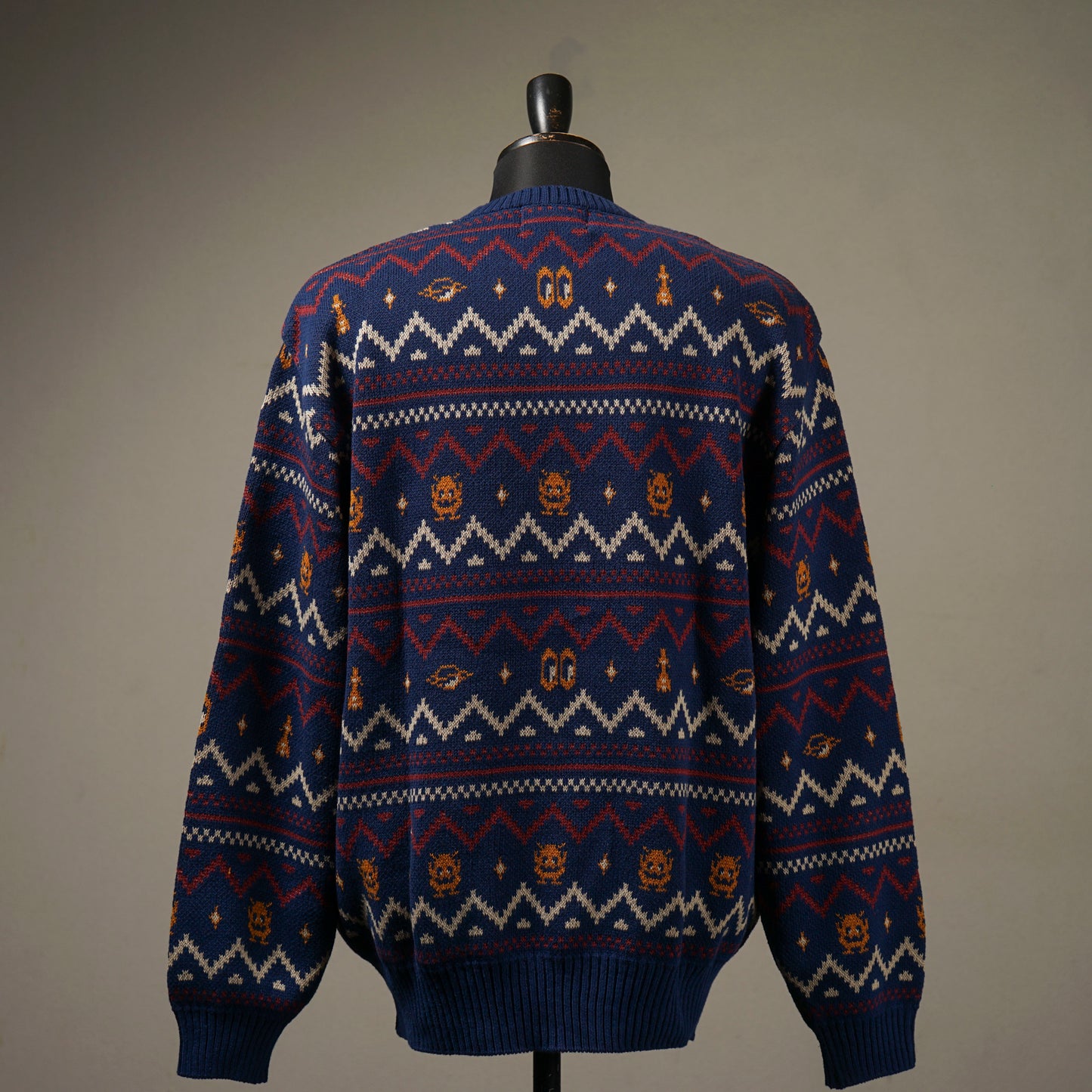 LOOK INVADING - L/S SWEATER / WRD5310