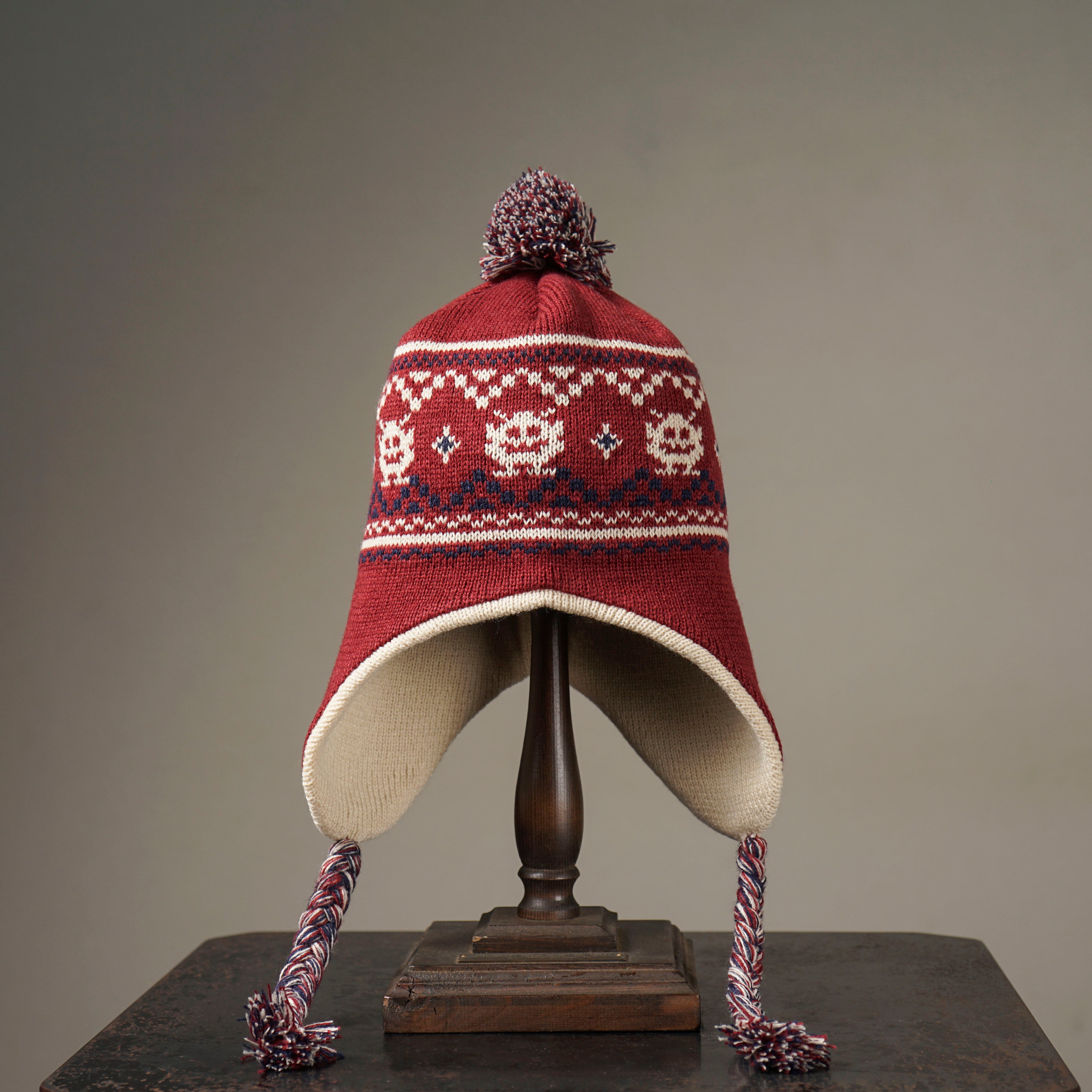 WEIRDO – GLADHAND & Co.