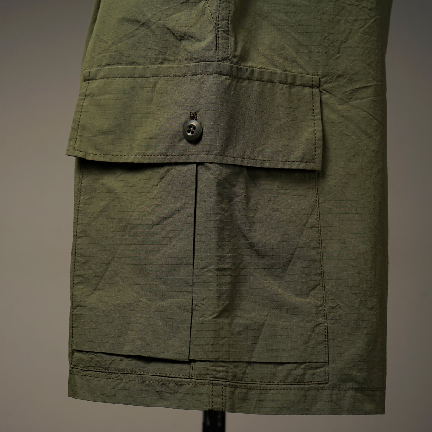 WEIRDO HUT - CARGO SHORTS / WRD-24-SS-32