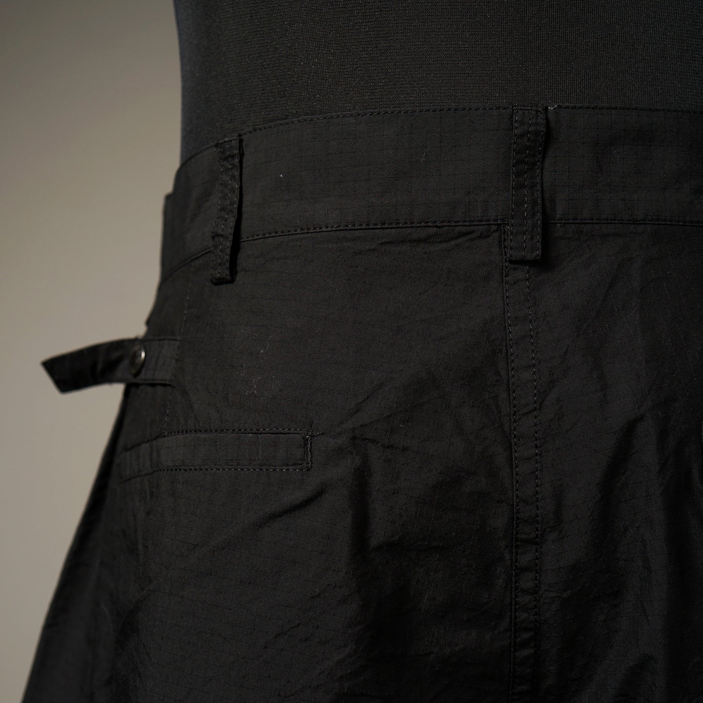 WEIRDO HUT - CARGO SHORTS / WRD-24-SS-32