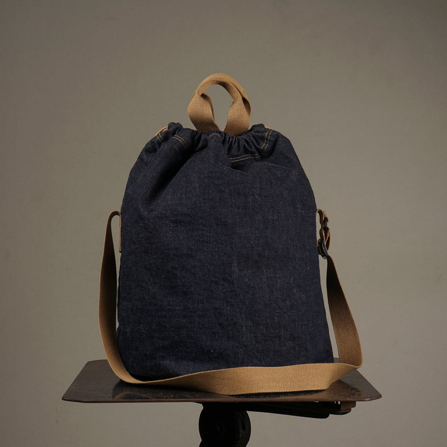 LOOK INVADING - DENIM SHOULDER BAG / WRD53G06