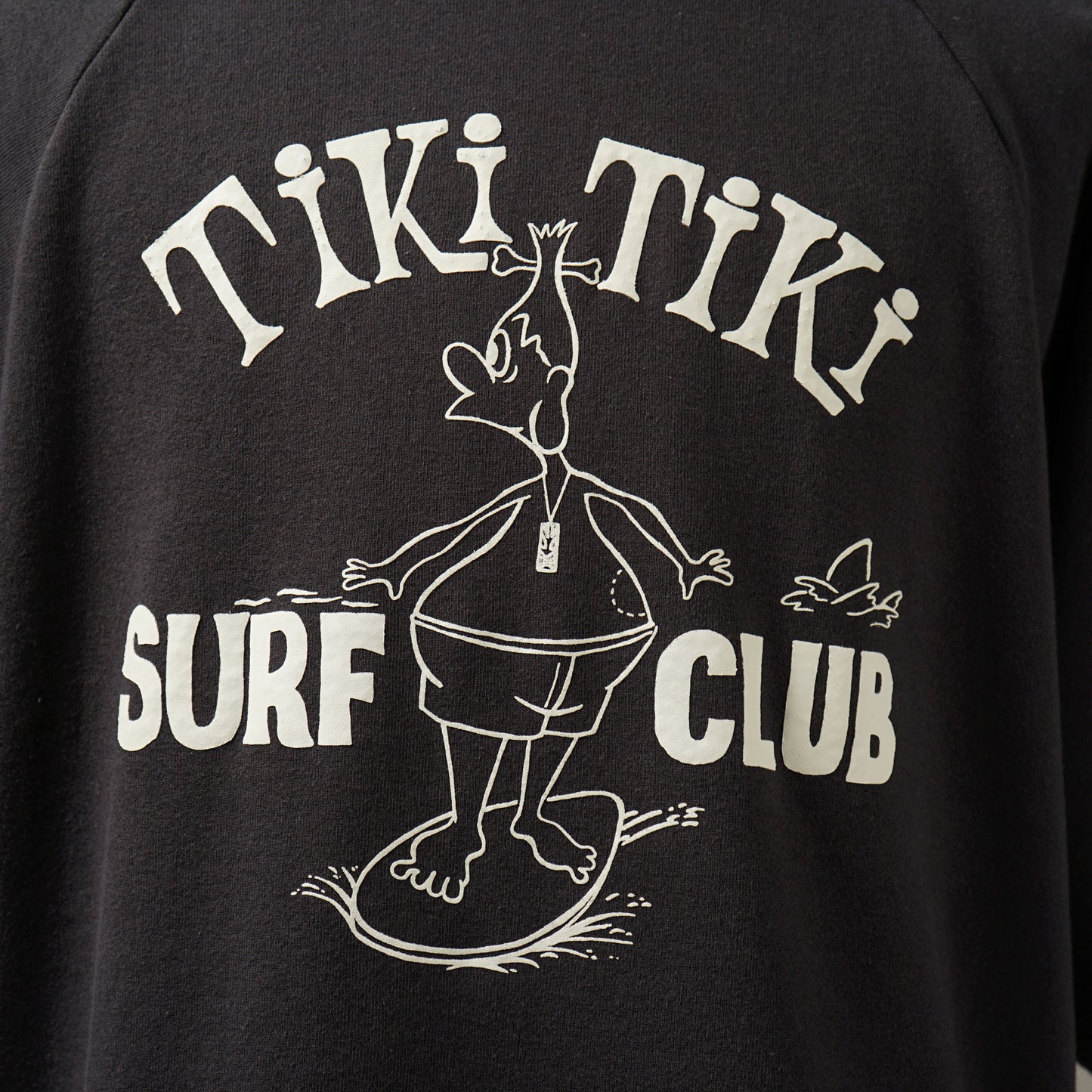 TIKITIKI SURF CLUB - S/S SWEAT / WRD-24-SS-15