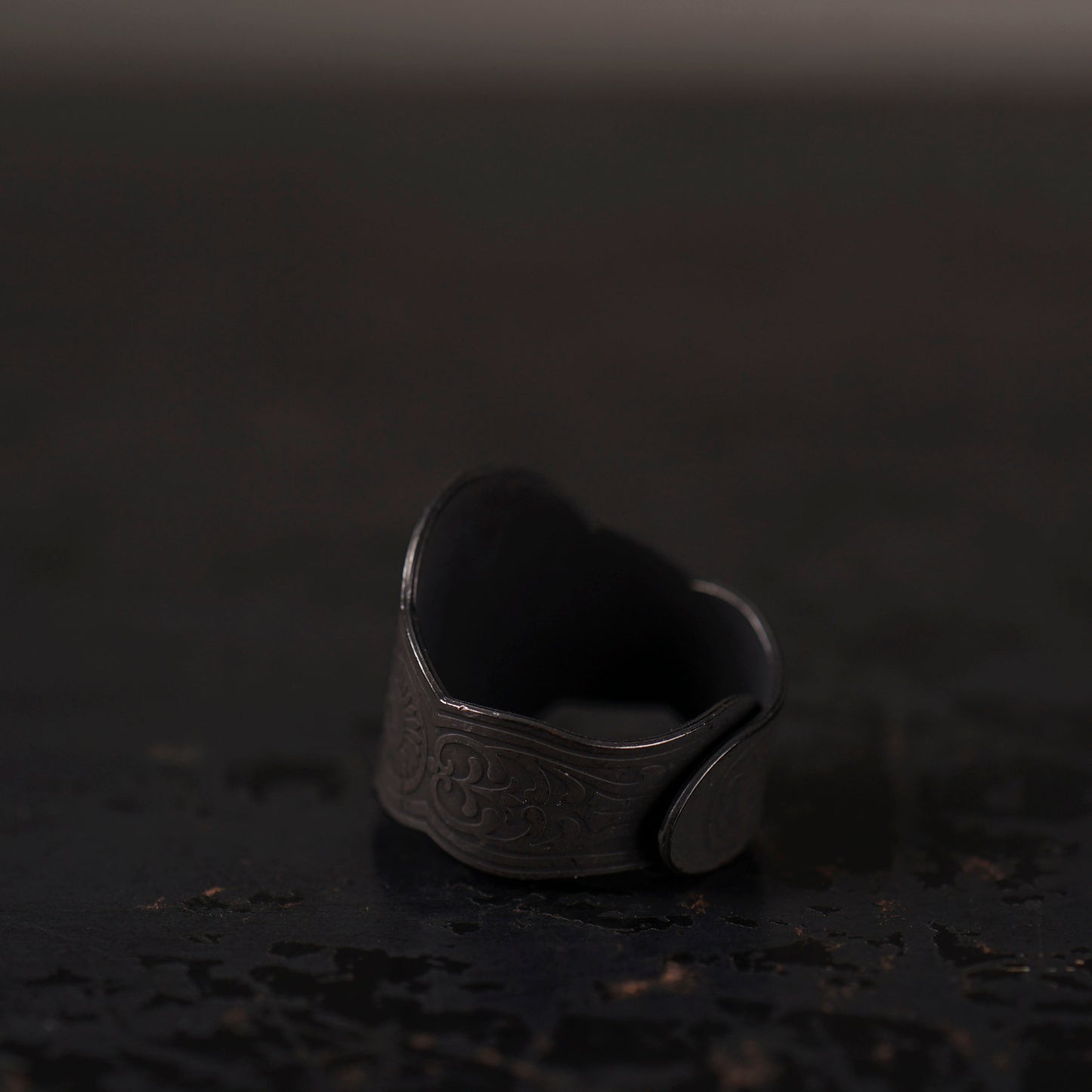 CIGAR TAG RING "BLACK"