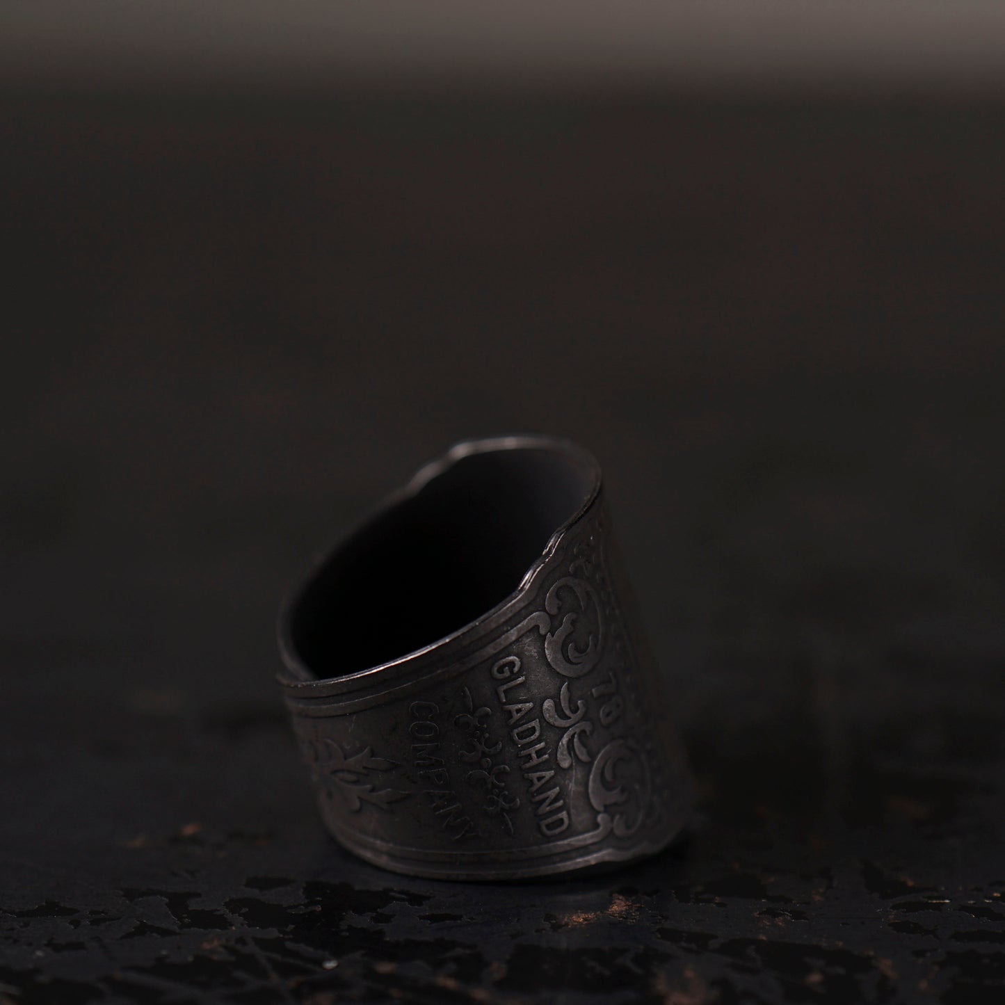CIGAR TAG RING "BLACK"