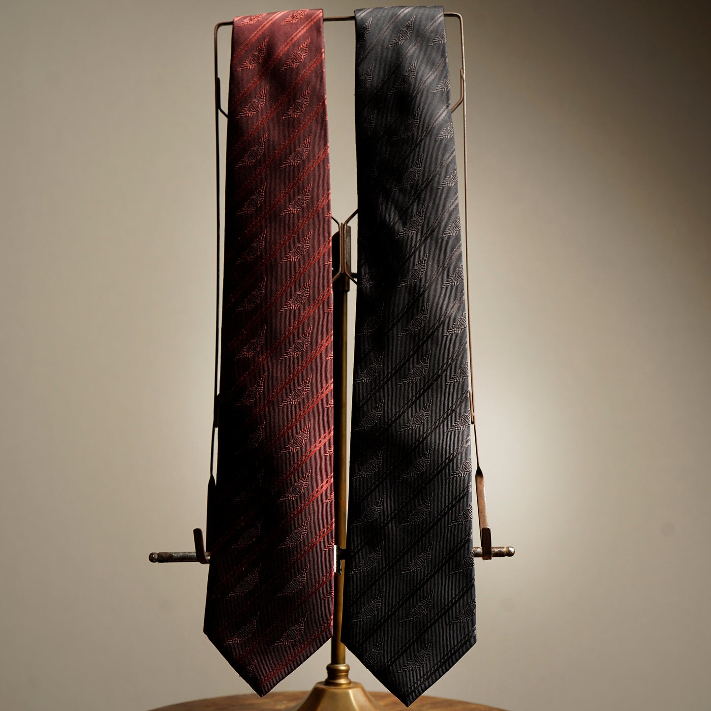 CROW WING - TIE / OC99G02