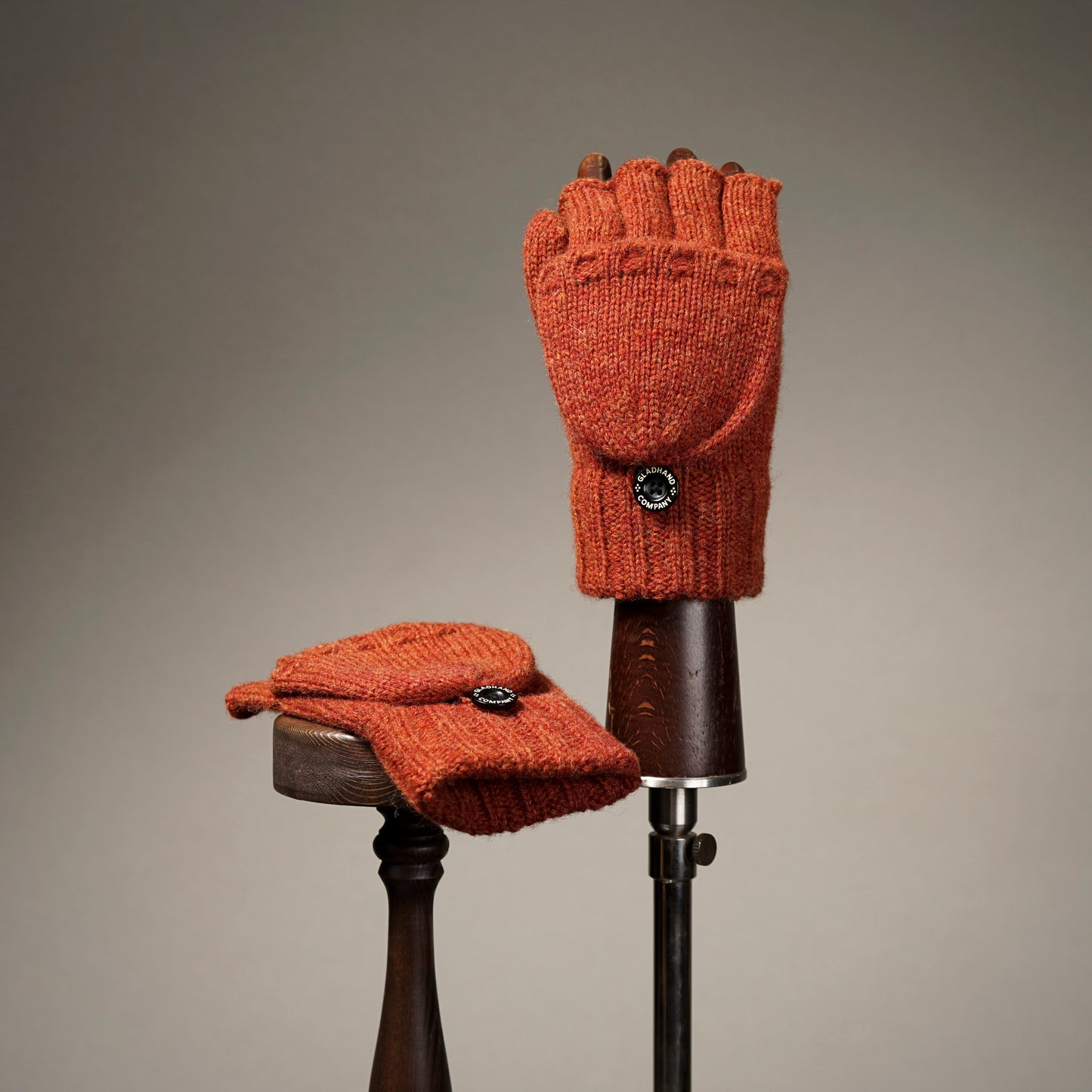 COUNTRY GENT - HALF FINGERS GLOVE WITH ADJUSTABLE FLAPS / BYGH-22-AW-G06