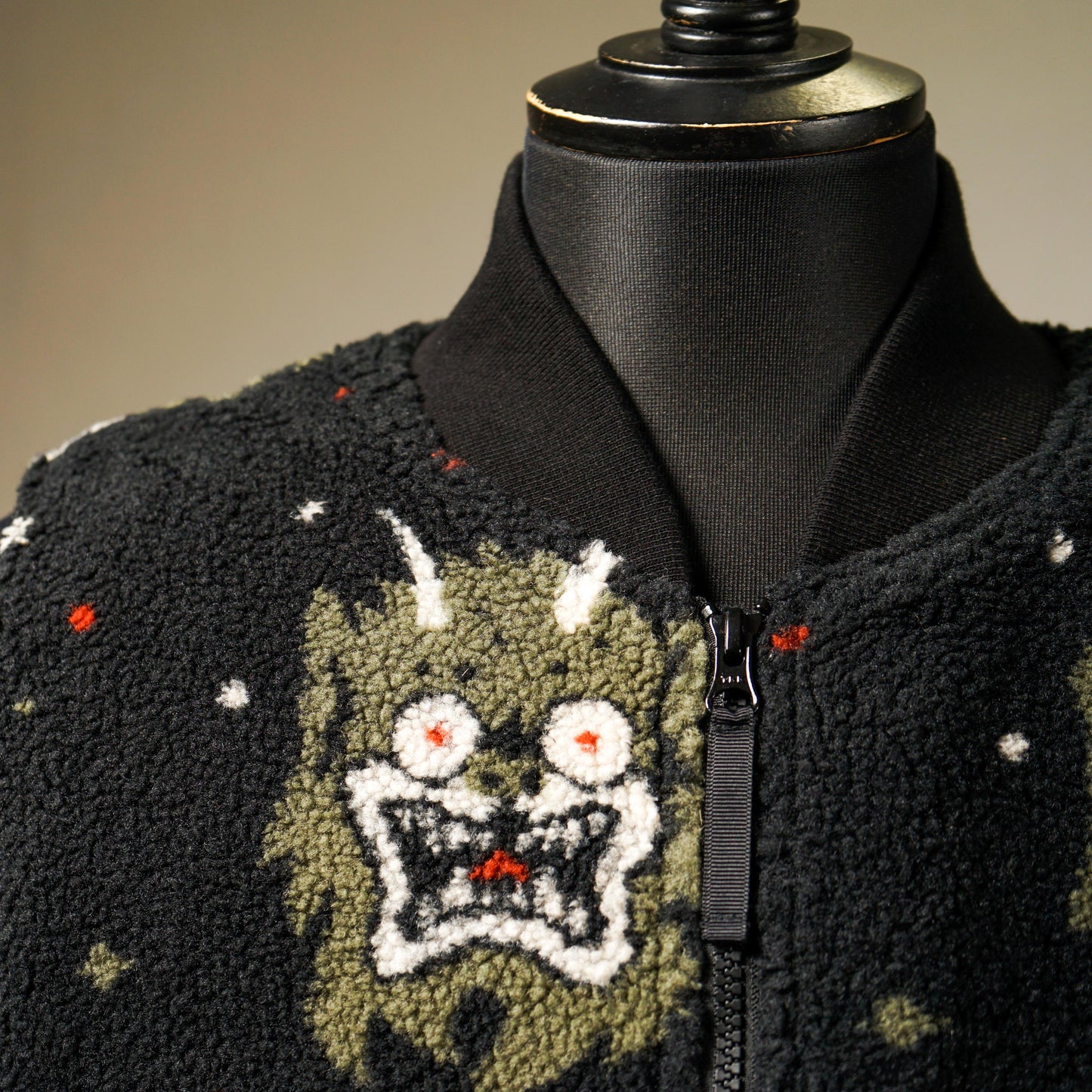 GREAT MOON MONSTER - VEST / WRD-22-AW-08
