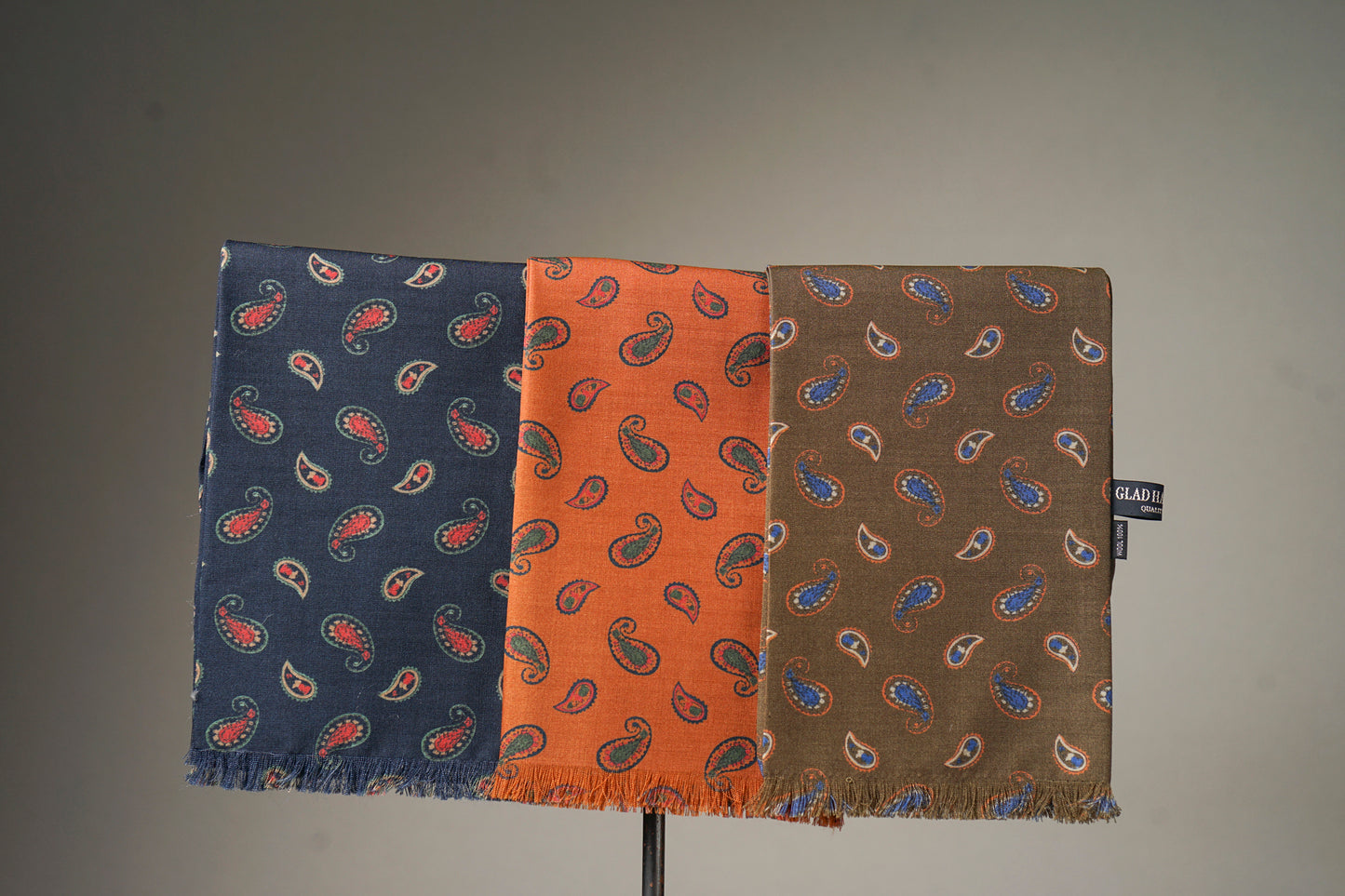 NILES - NECKERCHIEF